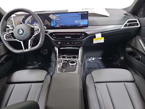 New 2026 BMW 330i Sedan w/ M Sport Package image 9