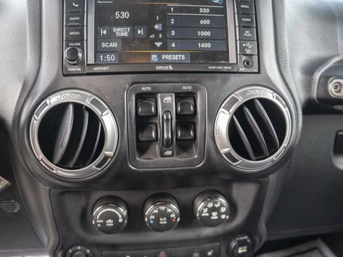 Used 2015 Jeep Wrangler Unlimited Sahara w/ Max Tow Package image 16