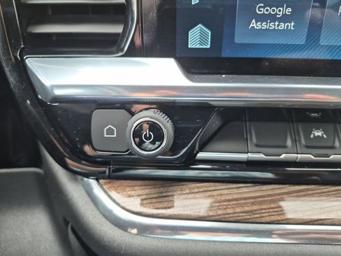 Used 2024 Chevrolet Silverado 1500 LT image 17