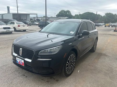 Used 2022 Lincoln Corsair AWD w/ Equipment Group 101A image 3