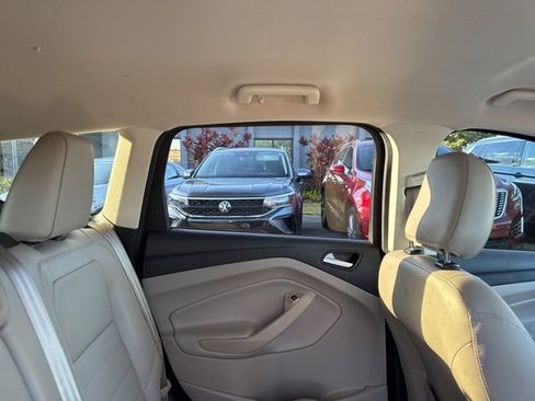 Used 2018 Ford Escape SEL image 14