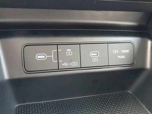 Used 2025 Hyundai Tucson SE FWD image 20
