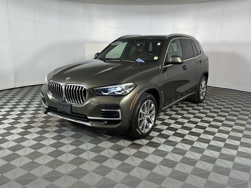 Used 2023 BMW X5 xDrive40i w/ Premium Package AWD/4WD image 8