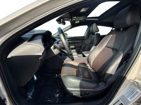 Used 2024 MAZDA MAZDA3 s FWD image 9