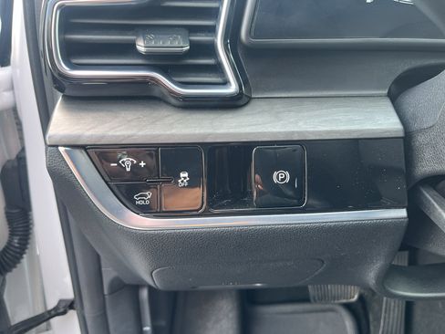 Used 2023 Kia Sportage X-Line w/ X-Line Premium Package AWD/4WD image 13