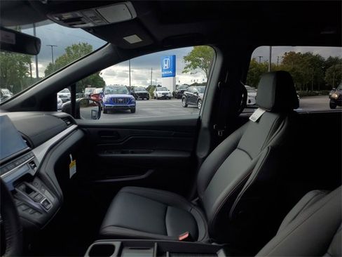 New 2026 Honda Odyssey Sport-L image 13