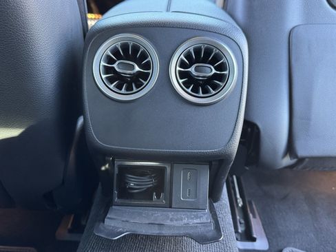 Used 2023 Mercedes-Benz E 450 Coupe image 9