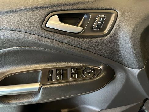 Used 2019 Ford Escape SEL FWD image 19