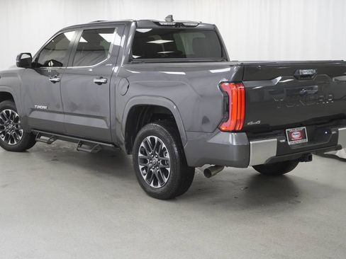 Used 2025 Toyota Tundra Limited AWD/4WD image 14