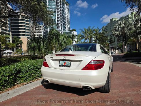 Used 2014 Mercedes-Benz SLK 250 image 16