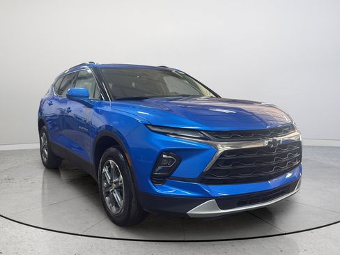Used 2024 Chevrolet Blazer LT w/ Convenience Package FWD image 1