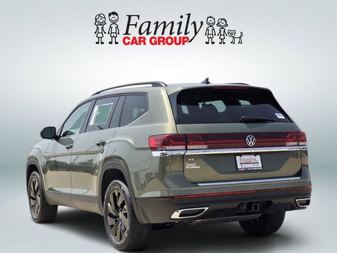 New 2026 Volkswagen Atlas SE FWD image 3