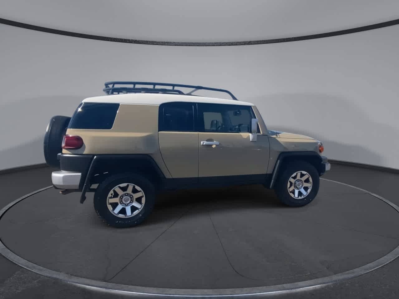 Used 2014 Toyota FJ Cruiser 4WD w/ Upgrade Package image 9