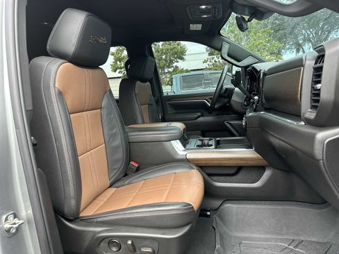 Certified 2025 Chevrolet Silverado 2500 High Country w/ Technology Package AWD/4WD image 19