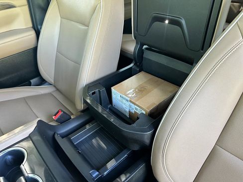 Used 2023 Chevrolet Tahoe Premier w/ Premium Package 2 RWD image 63