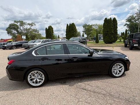 Used 2025 BMW 330i xDrive Sedan AWD/4WD image 5