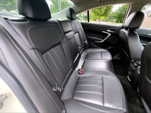 Used 2013 Buick Regal Premium FWD image 30