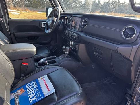 Used 2021 Jeep Wrangler Unlimited Sahara w/ Cold Weather Group image 15