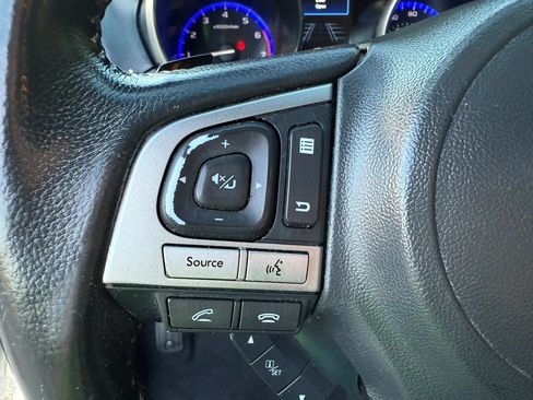 Used 2017 Subaru Legacy 2.5i Limited AWD/4WD image 32