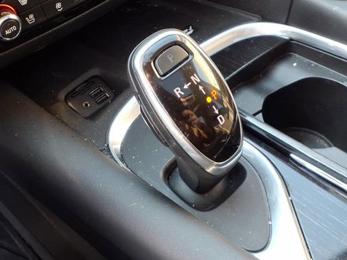 Used 2020 Buick Enclave Avenir w/ Avenir Technology Package image 16