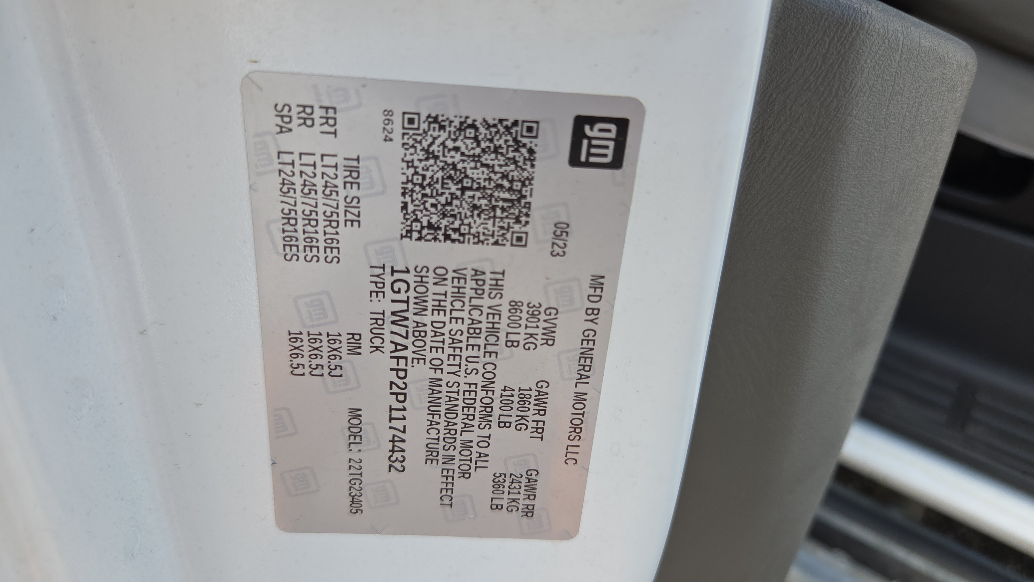 Used 2023 GMC Savana 2500 w/ Driver Convenience Package RWD image 17