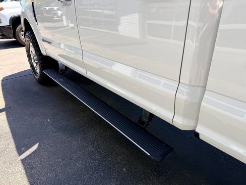 Used 2022 Ford F250 Platinum w/ FX4 Off-Road Package AWD/4WD image 17