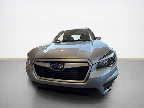 Used 2019 Subaru Forester Premium AWD/4WD image 9