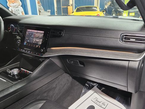 Used 2023 Jeep Wagoneer L Series II image 15