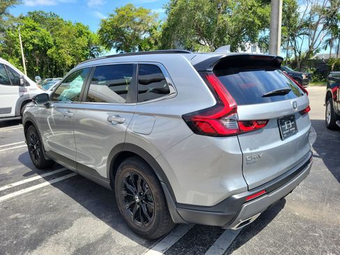 Certified 2025 Honda CR-V Sport image 4