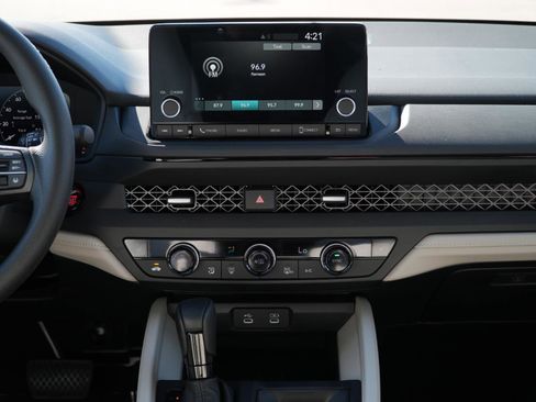 New 2025 Honda Accord SE image 26