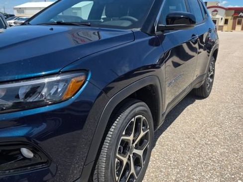 New 2026 Jeep Compass Limited AWD/4WD image 3