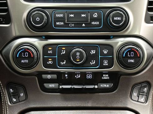 Used 2019 Chevrolet Tahoe Premier AWD/4WD image 21