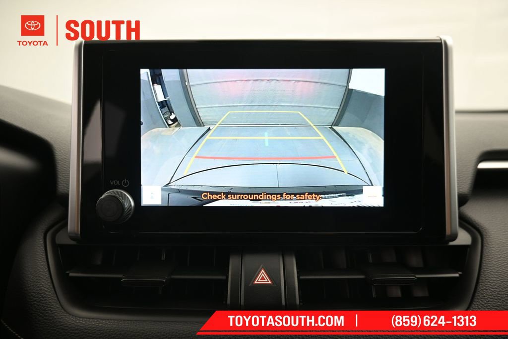 Used 2024 Toyota RAV4 LE FWD image 17
