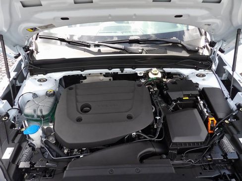 New 2026 Volvo XC40 B5 Plus w/ Protection Package Premier image 22