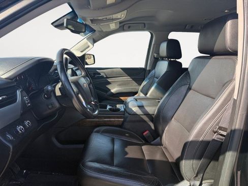 Used 2020 Chevrolet Tahoe LT w/ Luxury Package image 2