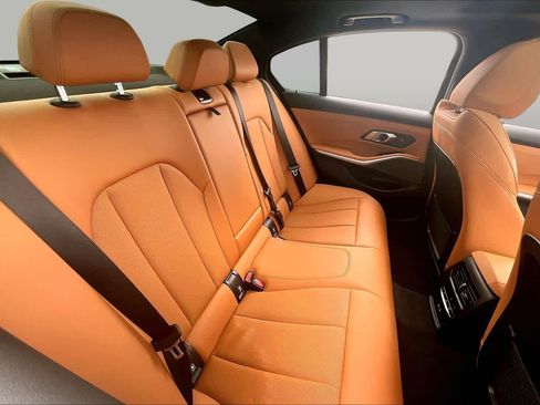 Used 2023 BMW 330i Sedan w/ M Sport Package RWD image 19