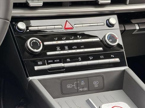 Certified 2026 Hyundai Santa Fe SE AWD/4WD image 13