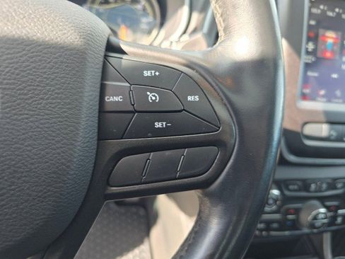 Used 2021 Jeep Cherokee Trailhawk w/ Sun, Sound & Nav Group image 30