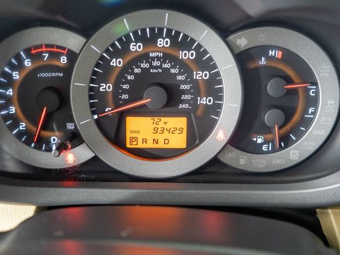 Used 2010 Toyota RAV4 Limited AWD/4WD image 18