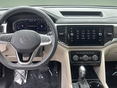 Used 2023 Volkswagen Atlas SE AWD/4WD image 10