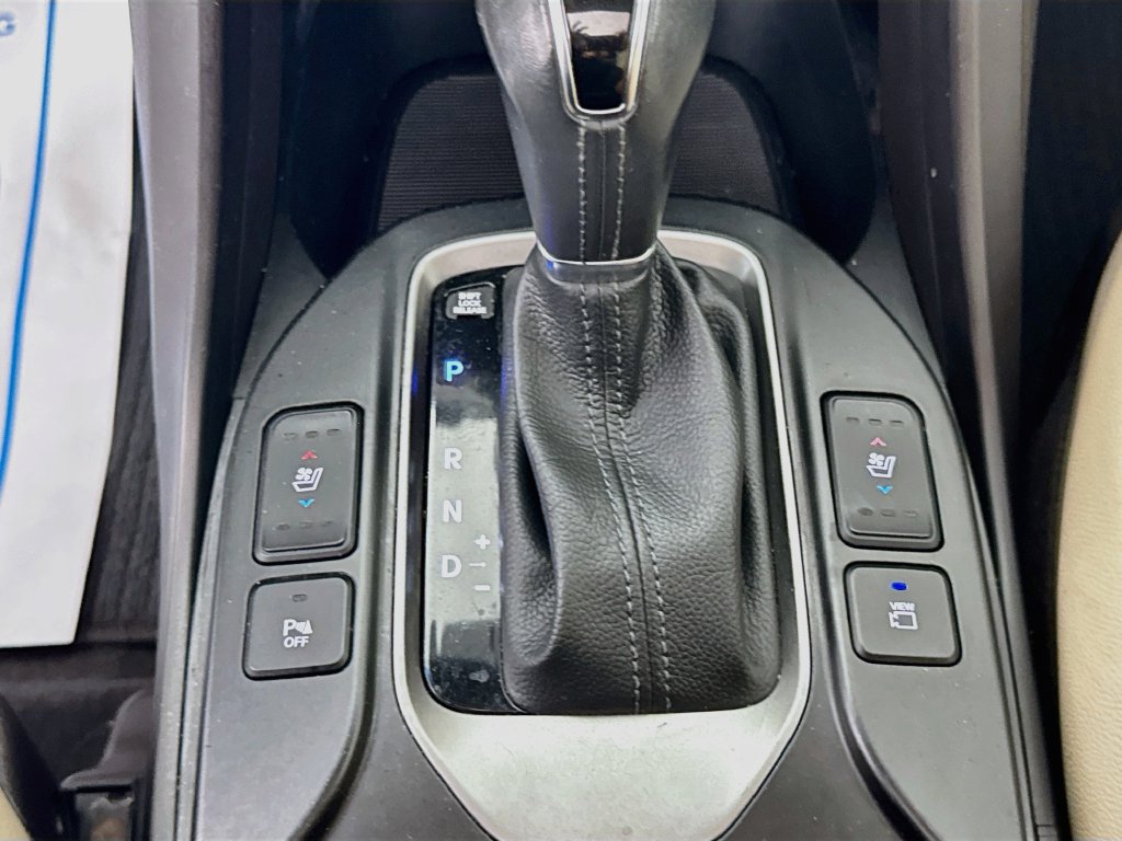 Used 2018 Hyundai Santa Fe Sport AWD/4WD image 21