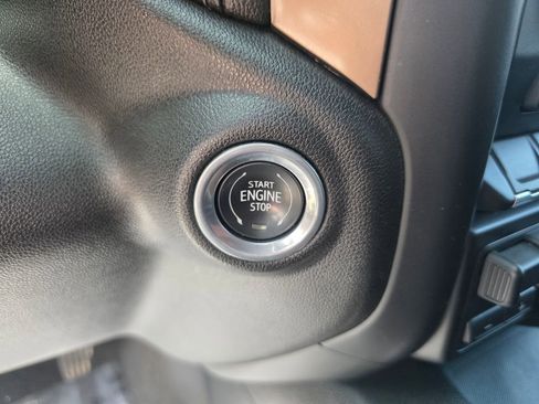 Used 2022 Chevrolet Silverado 3500 High Country w/ Technology Package AWD/4WD image 19