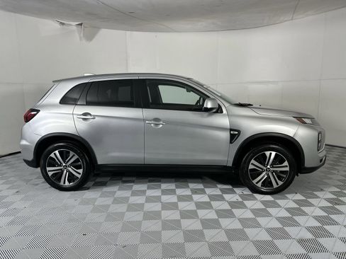 Used 2026 Mitsubishi Outlander Sport ES AWD/4WD image 9