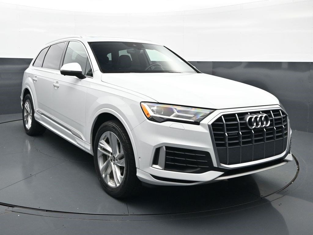 Used 2021 Audi Q7 3.0T Premium Plus w/ Premium Plus Package AWD/4WD image 5