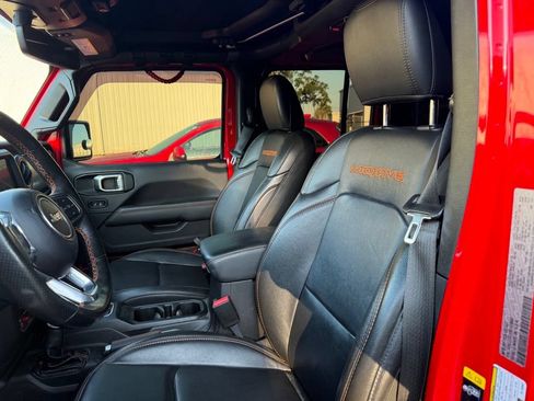 Used 2022 Jeep Gladiator Mojave w/ LED Lighting Group AWD/4WD image 10
