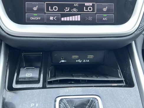 Certified 2022 Subaru Outback Limited AWD/4WD image 22