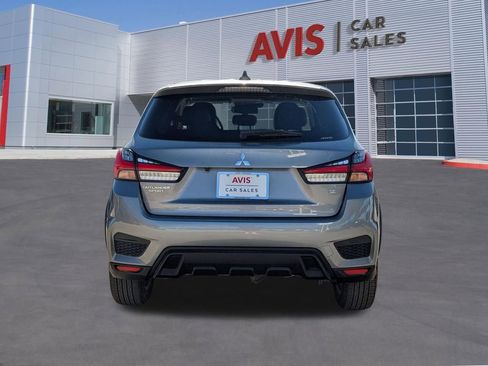 Used 2025 Mitsubishi Outlander Sport SE image 5