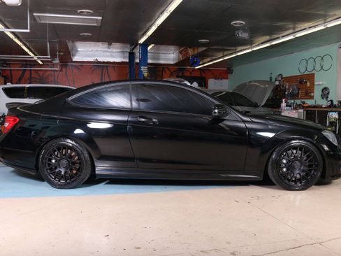Used 2013 Mercedes-Benz C 63 AMG Coupe w/ Multimedia Pkg image 19