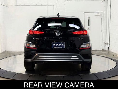 Used 2023 Hyundai Kona SE image 8