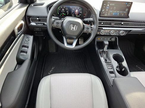 Certified 2025 Honda Civic Sport image 11